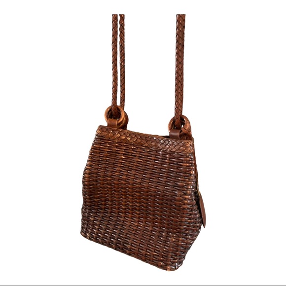 Nine West Handbags - Woven leather 90’s Nine West satchel